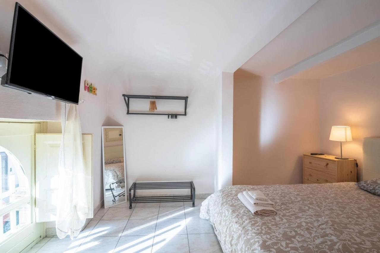 Cozy'S House Nel Cuore Della Citta คาตาเนีย ภายนอก รูปภาพ